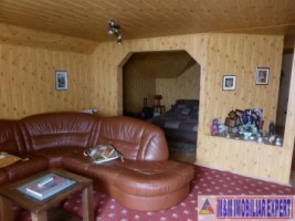 vila-cu-8-camere-si-teren-de-511-mp-de-vanzare-in-centru-campulung-muscel-arges-11