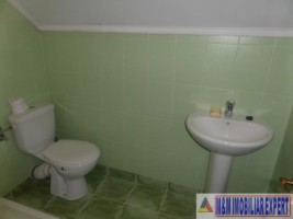vila-cu-8-camere-si-teren-de-511-mp-de-vanzare-in-centru-campulung-muscel-arges-13