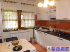 vila-cu-8-camere-si-teren-de-511-mp-de-vanzare-in-centru-campulung-muscel-arges-5
