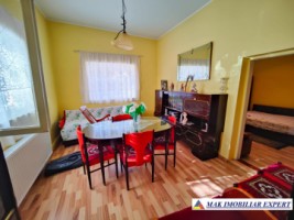 casa-4-camere-cu-teren-360-mp-de-vanzare-in-centru-campulung-muscel-arges-6