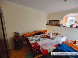 casa-4-camere-cu-teren-360-mp-de-vanzare-in-centru-campulung-muscel-arges-7