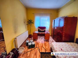 casa-4-camere-cu-teren-360-mp-de-vanzare-in-centru-campulung-muscel-arges-19