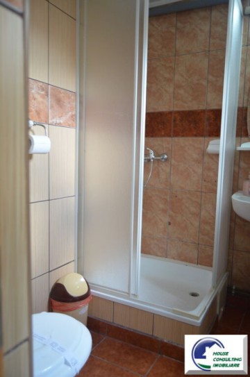 pensiune-situata-in-busteni-central-10-camere-cu-10-bai-9