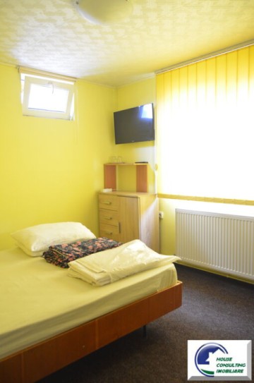 pensiune-situata-in-busteni-central-10-camere-cu-10-bai-15