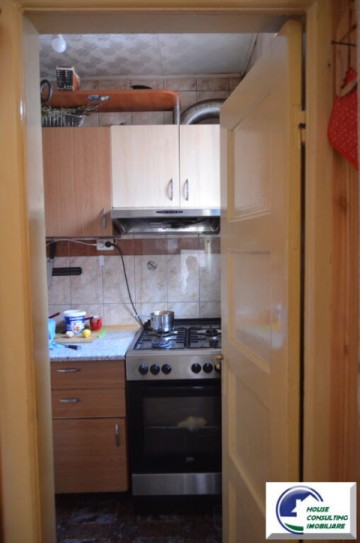 pensiune-situata-in-busteni-central-10-camere-cu-10-bai-18