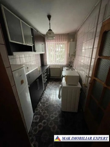 ocupat-martie-2026-inchiriez-apartament-2-camere-confort-1-etaj-3-flamanda-campulung-muscel-arges-4