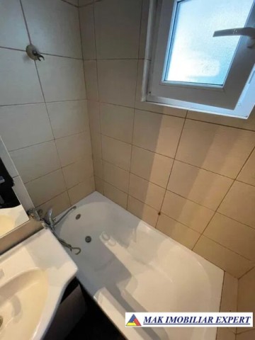 ocupat-martie-2026-inchiriez-apartament-2-camere-confort-1-etaj-3-flamanda-campulung-muscel-arges-5
