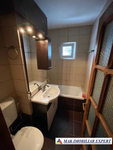 ocupat-martie-2026-inchiriez-apartament-2-camere-confort-1-etaj-3-flamanda-campulung-muscel-arges-6