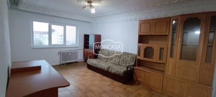 chirie-apartament-2-camere-zona-donici-etaj-4-cu-sarpanta-7