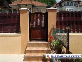vila-cu-4-camere-si-teren-de-1800-mp-plus-15-ha-de-vanzare-in-boteni-arges-25
