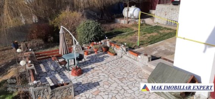 vila-cu-4-camere-si-teren-de-1800-mp-plus-15-ha-de-vanzare-in-boteni-arges-30