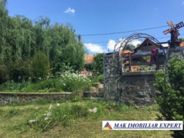 vila-cu-4-camere-si-teren-de-1800-mp-plus-15-ha-de-vanzare-in-boteni-arges-39