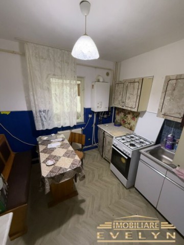 apartament-2-camere-etaj-2-strada-savenilor-sala-vointa-pret-56000-euro-negociabil-4