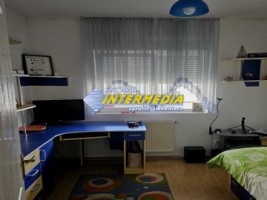 vanzare-apartament-4-camere-alba-zona-centru-3