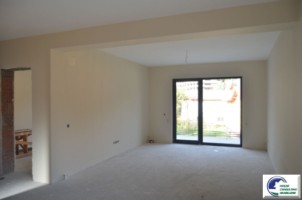 apartament-cu-doua-camere-situat-la-mansarda-7