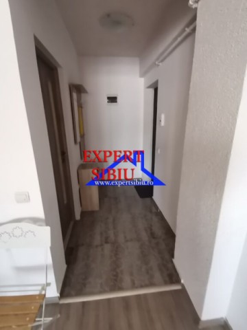 inchiriez-apartament-3-camererecent-renovat-zona-kaufland-13