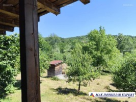 vila-5-camere-teren-2524-mp-de-vanzare-in-cetateni-arges-8