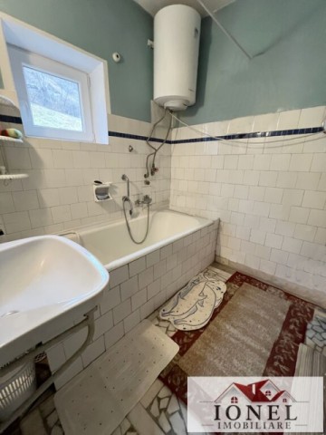 vanzare-casa-in-abrud-12
