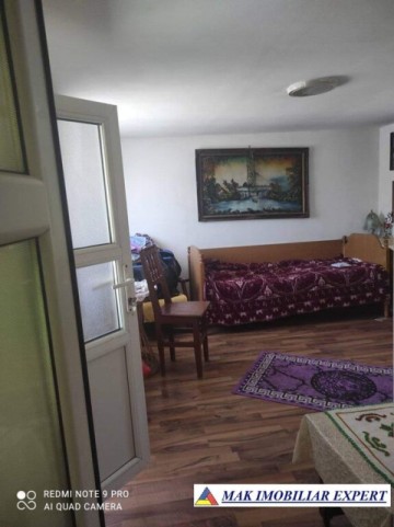 casa-cu-3-camere-si-teren-de-2500-mp-de-vanzare-in-aninoasa-arges-4