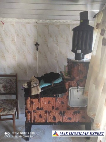 casa-cu-3-camere-si-teren-de-2500-mp-de-vanzare-in-aninoasa-arges-5