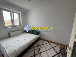 apartament-3-camere-decomandat-in-cetate-72-mp-si-boxa-6