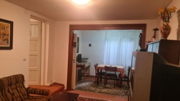 ultracentral-teren-aprox938-mp-cu-casa-batraneasca-la-280000-euro-10