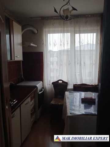 ocupat-martie-2026-de-inchiriat-apartament-3-camere-confort-1-et-3-in-centru-campulung-muscel-arges-5