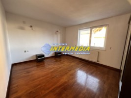 okazie-apartament-3-camere-78-mp-bloc-nou-de-vanzare-mobilat-si-utilat-complet-loc-parcare-4