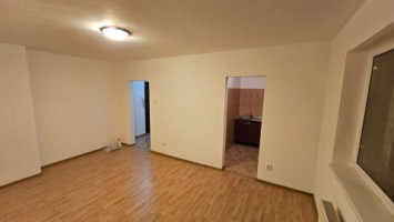 sud-bulevard-garsoniera-parter10-cf1-libera-35900-euro-2