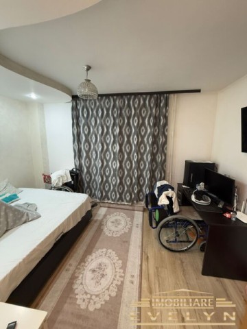 apartament-2-camere-la-parter-zona-scoala-nr14-pret-69000-euro-2