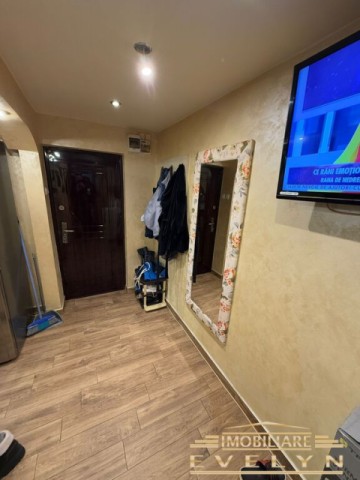 apartament-2-camere-la-parter-zona-scoala-nr14-pret-69000-euro-4