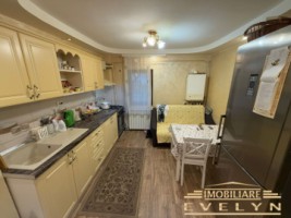 apartament-2-camere-la-parter-zona-scoala-nr14-pret-69000-euro-3