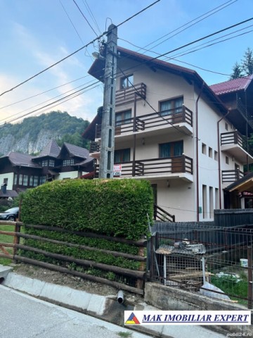 vila-10-camere-cu-teren-700-mp-de-vanzare-la-pestera-dambovicioara-arges-3