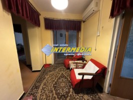 apartament-de-vanzare-3-camere-decomandat-in-cetate-bloc-foste-proprietati-1