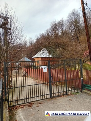casa-de-vacanta-4-camere-teren-1800-mp-de-vanzare-in-bradulet-arges-35