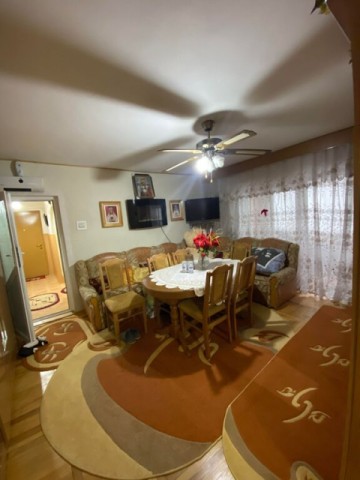 apartament-2-camere-semidecomandat-51-mp-utili-zona-imparat-traian-53000-euro