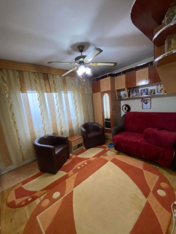 apartament-2-camere-semidecomandat-51-mp-utili-zona-imparat-traian-53000-euro-4