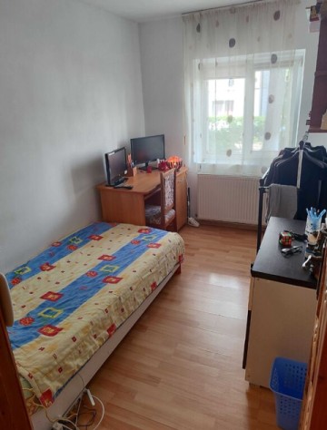 de-vanzare-apartament-cu-3-camere-decomandat-3