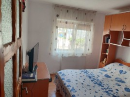 de-vanzare-apartament-cu-3-camere-decomandat-2