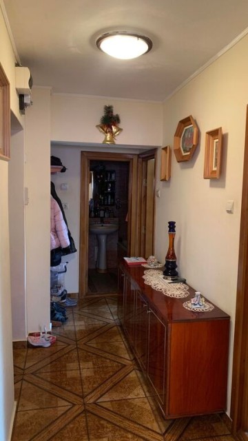 apartament-3-camere-zona-curcubeului-68-mp-55000-euro-usor-negociabil-4