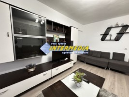 inchiriere-apartament-m-uri-cu-3-camere-2-balcoane-cetate-parc-vedere-panoramica-mobilat-complet-4