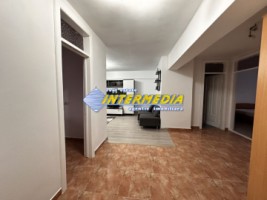 inchiriere-apartament-m-uri-cu-3-camere-2-balcoane-cetate-parc-vedere-panoramica-mobilat-complet-14