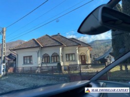 casa-5-camere-cu-teren-1200-mp-nucsoara-case-de-vanzare-arges