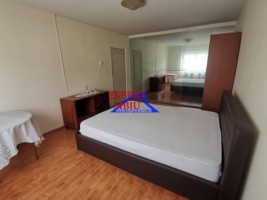 inchiriez-apartament-2-camere-decomandat-zona-strand-1