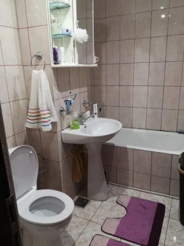 apartament-3-cameresemidecomandat-65-mp-pret-65000-euro-neg-2