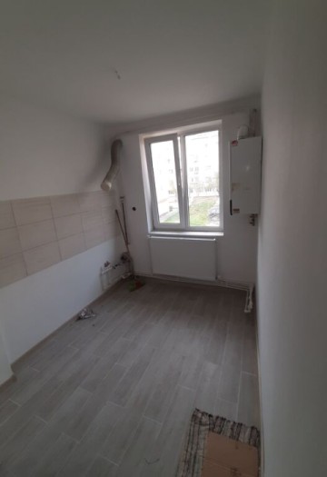 apartament-3-camere-la-vila-etaj-1-renovat-4