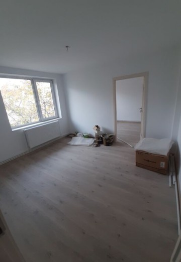 apartament-3-camere-la-vila-etaj-1-renovat-3