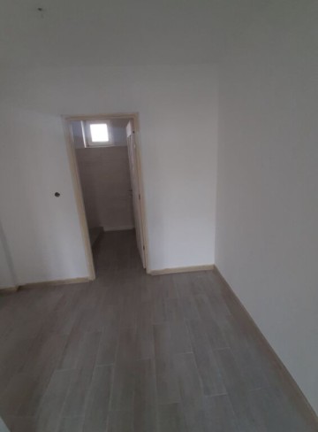 apartament-3-camere-la-vila-etaj-1-renovat-2