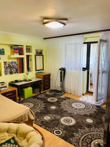 de-vanzare-spatiu-comercial-cu-preluare-afacere-apartament-3-camere-130000-euro-negociabil-3