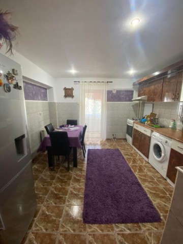 apartament-3-camere-zona-bulevardul-george-enescu-70-mp-utili350-euro-3
